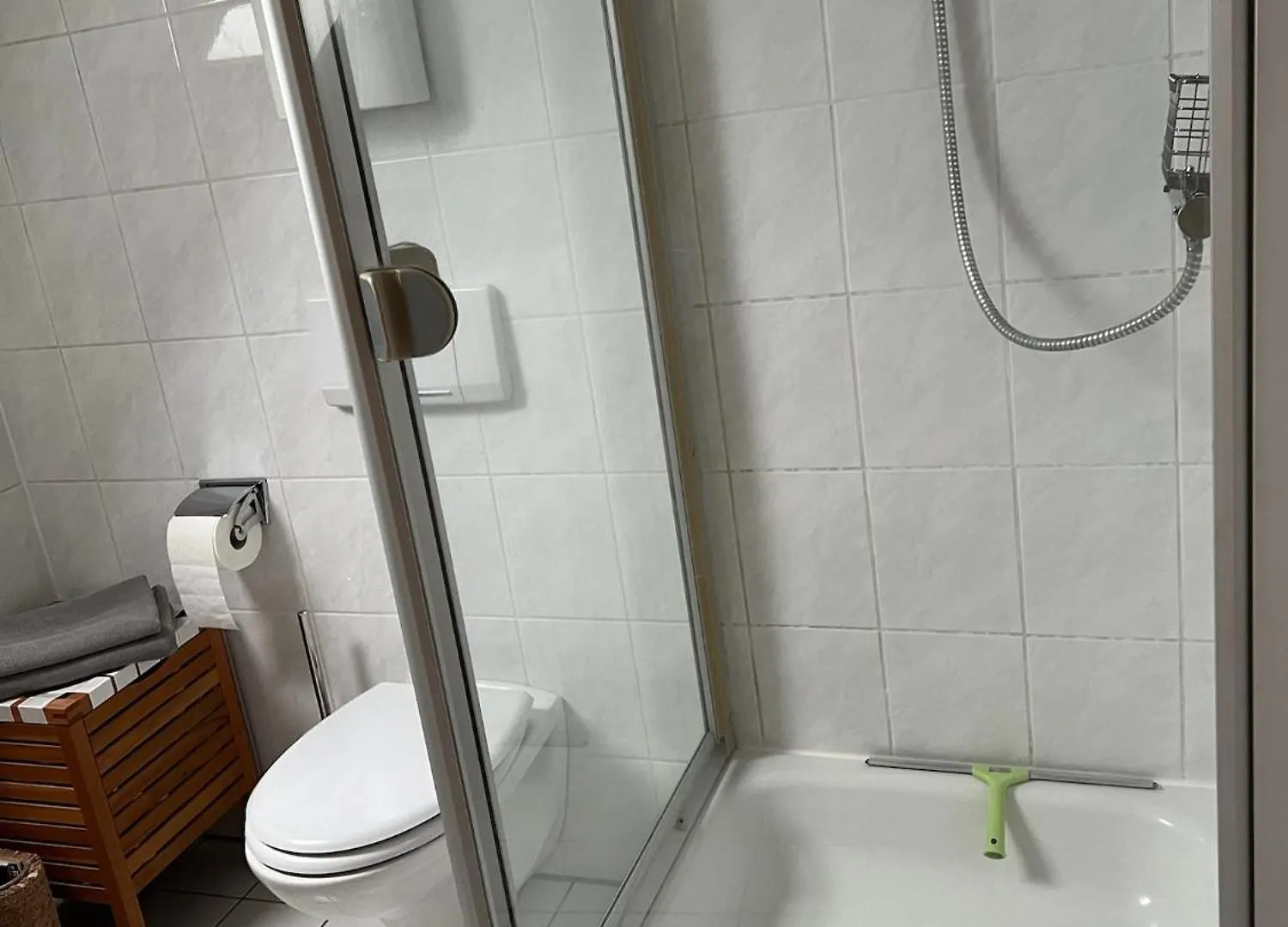 Gemuetliche Helle Dach-Wohnung In Frankfurt Frankfurt am Main